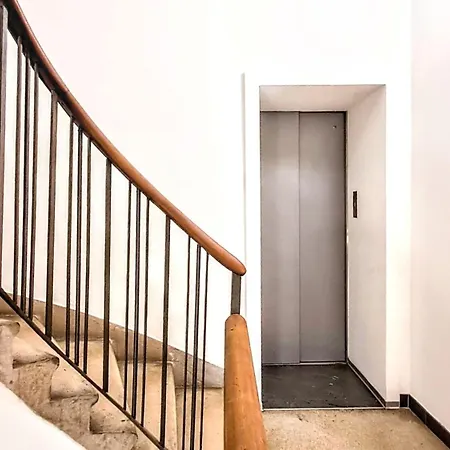 300m Dalla Stazione In Centro Storico Con Terrazza & Balcone *