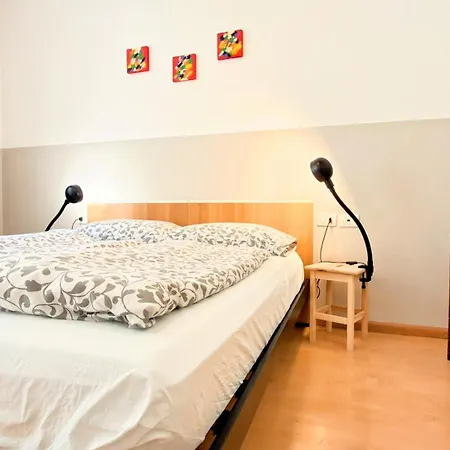 דירה 300m Dalla Stazione In Centro Storico Con Terrazza & Balcone