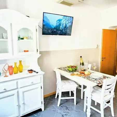 Piedaterre Super Strategico In Pieno Centro Storico - Stazione 2'